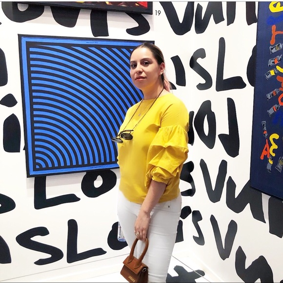 Meet your Posher, Alexandra - Picture 3 of 3